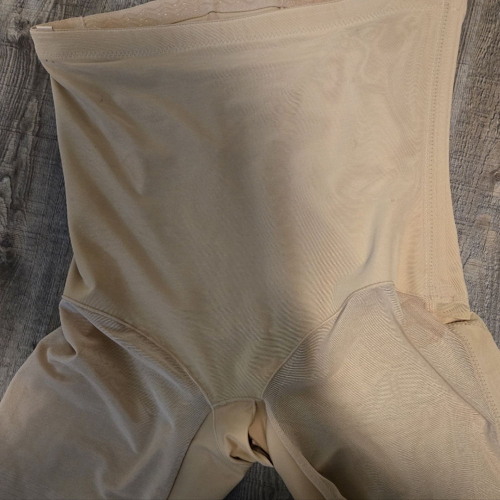 Honeylove Encore High Waist Shaper Shorts. NWOT. Size 2X.